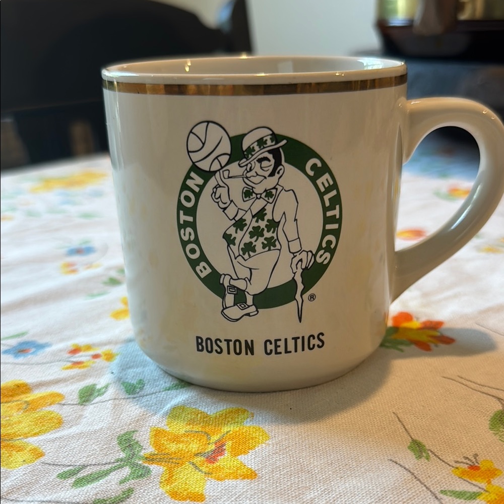 Vintage Boston Celtics coffee mug (stamped made in Korea)